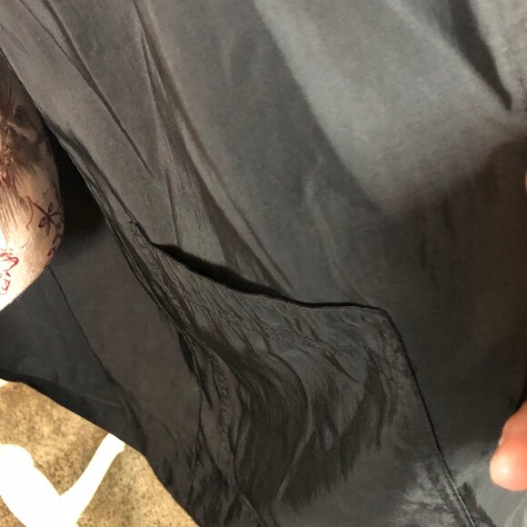 Vintage Reversible Zip-Up Coat — Burgundy & Black, Classic Minimalist Style - Picture 14 of 16